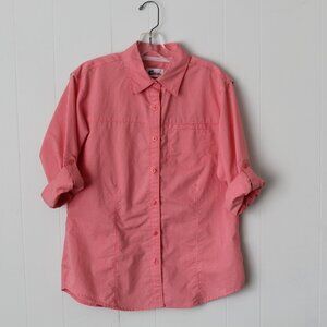 World Wide Sportsman Woman M  Long  Roll Up Botton Sleeve Fishing Blouse